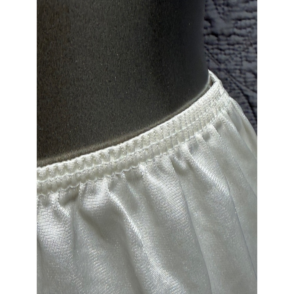 Vintage Ivory Nylon Half Slip Lace Trim Side Slit Elastic Waist Size Medium - Picture 10 of 13
